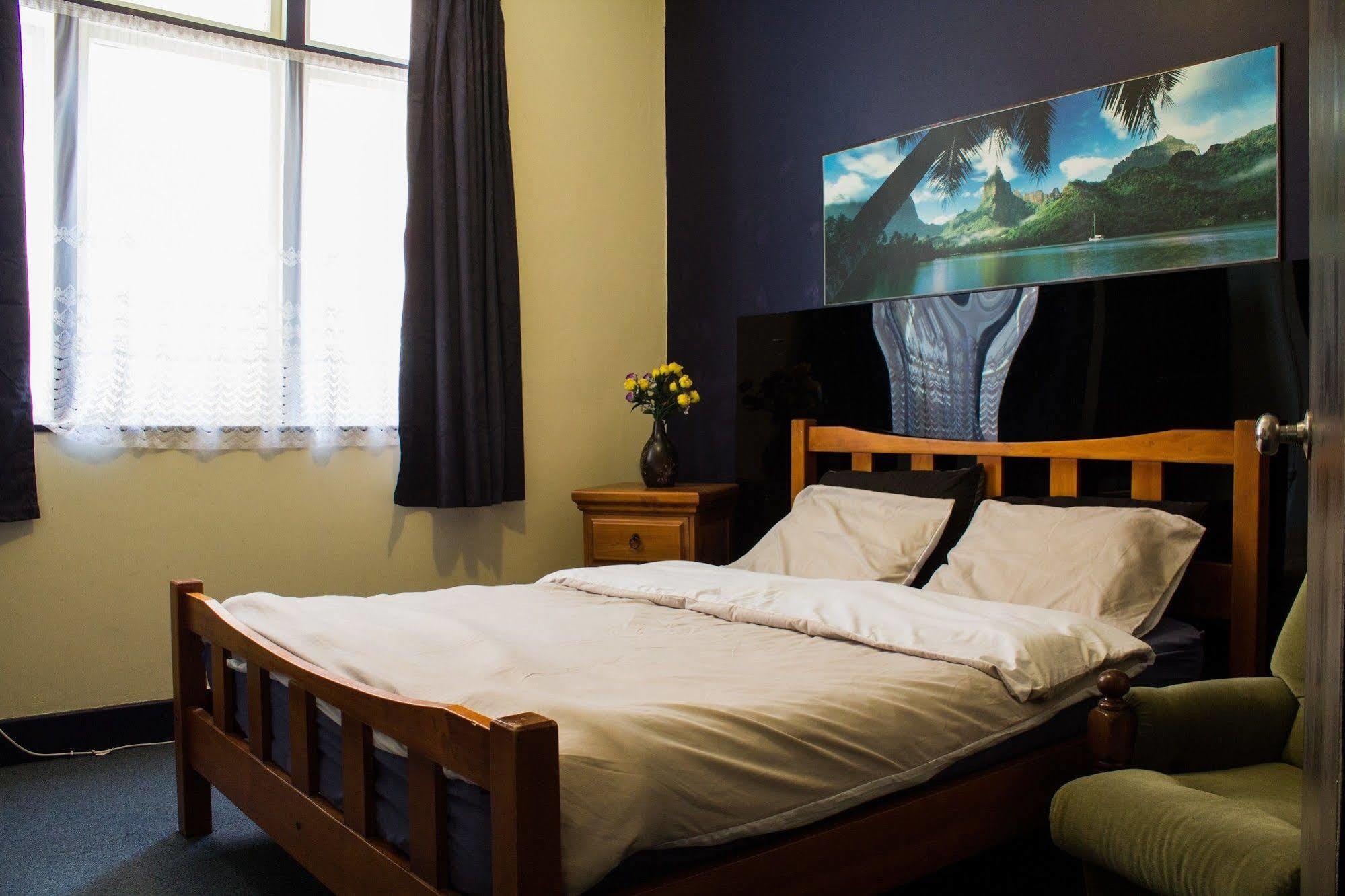 Hostel Geeky Gecko Backpackers Dunedin Zewnętrze zdjęcie